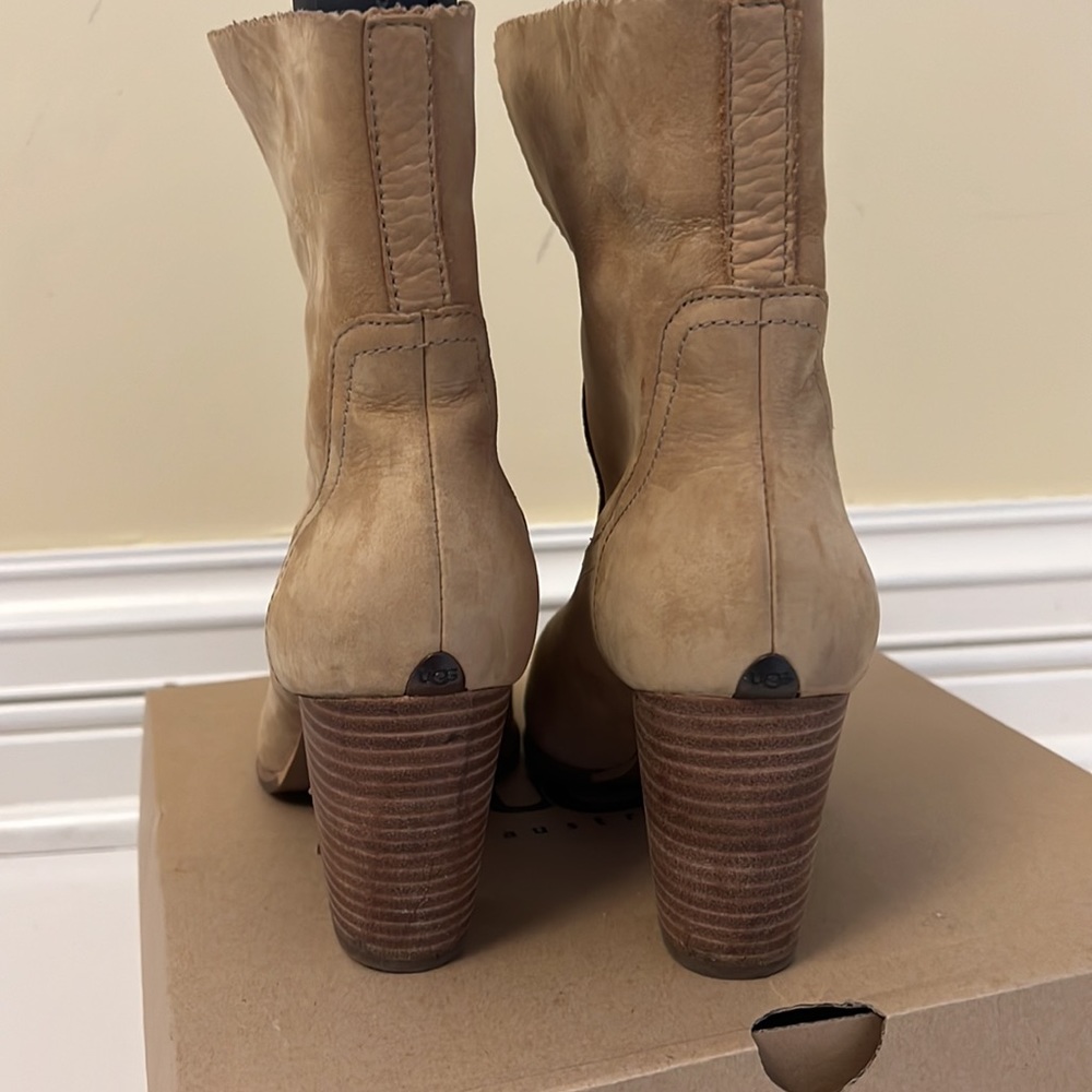 Ugh,soft suede booties - Picture 3 of 5